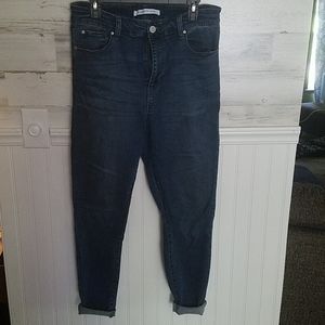 Celebrity Pink crop Jeans